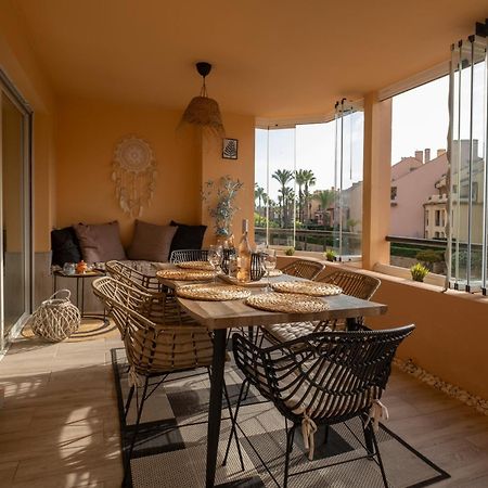 Aquamarine Apartment In Marina سوتوغراندِ المظهر الخارجي الصورة