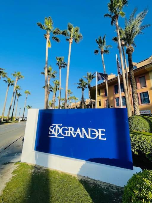 Aquamarine Apartment In Marina سوتوغراندِ المظهر الخارجي الصورة
