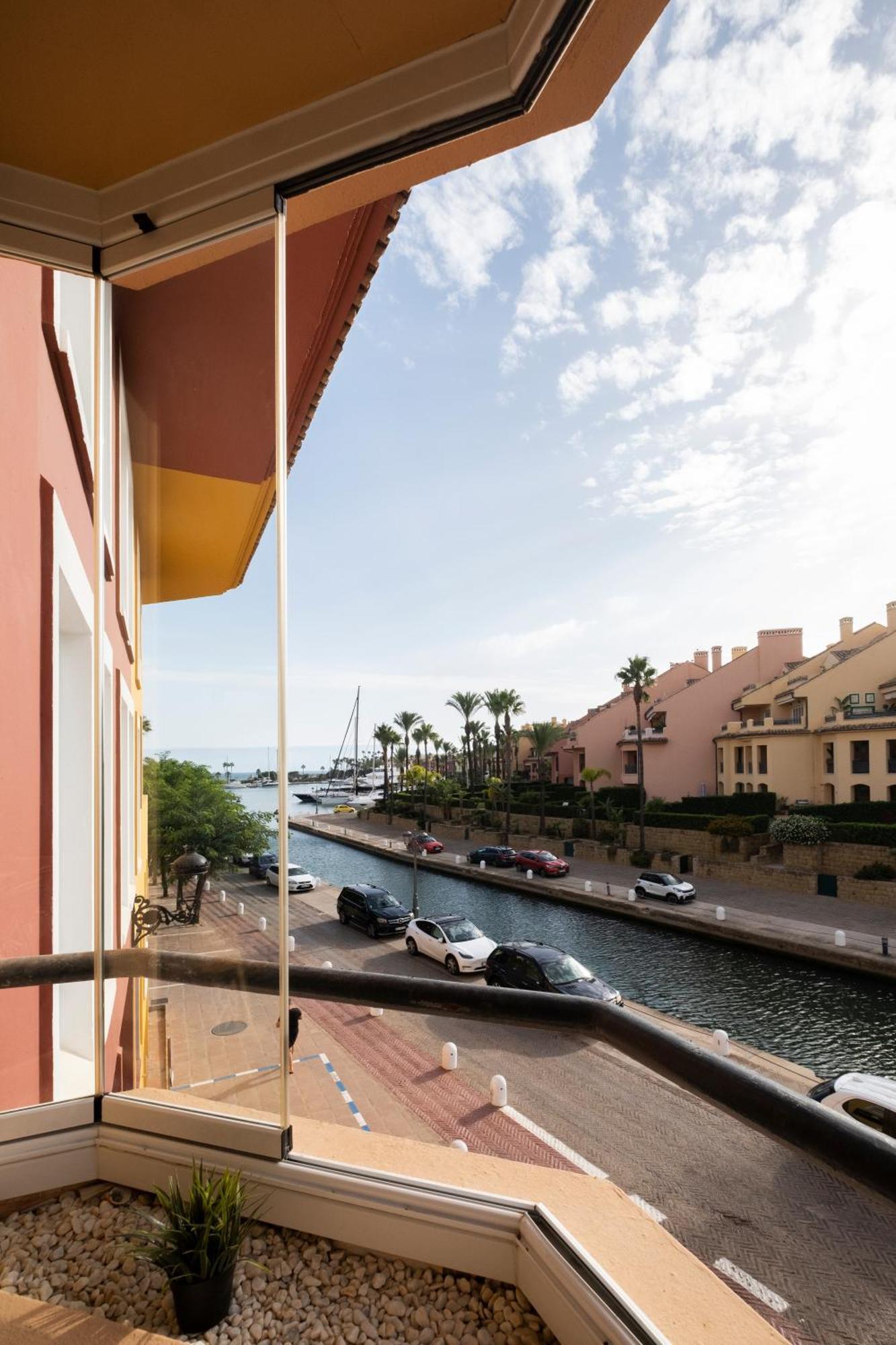 Aquamarine Apartment In Marina سوتوغراندِ المظهر الخارجي الصورة